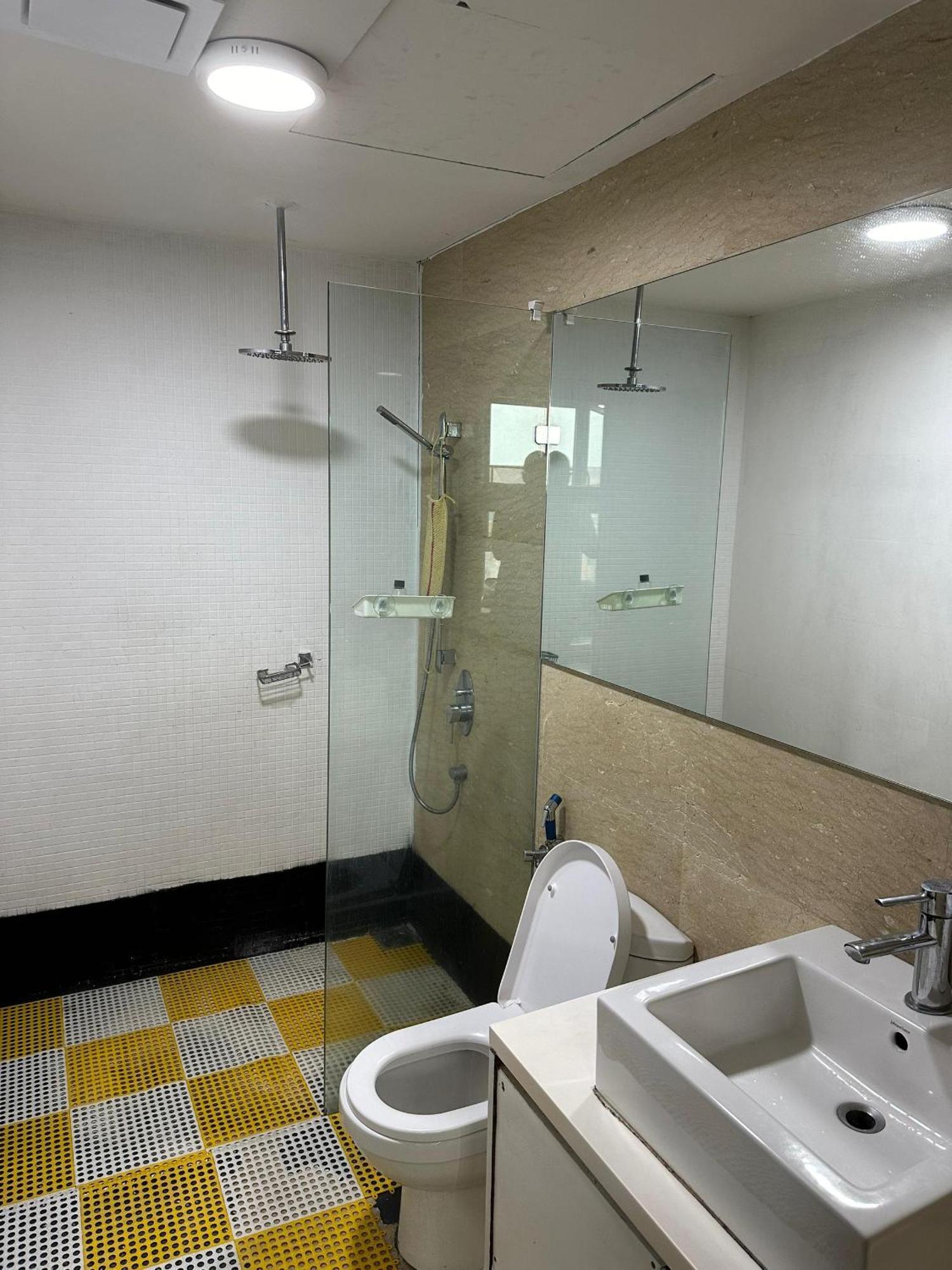 Regalia Infinity Skypool Asrama