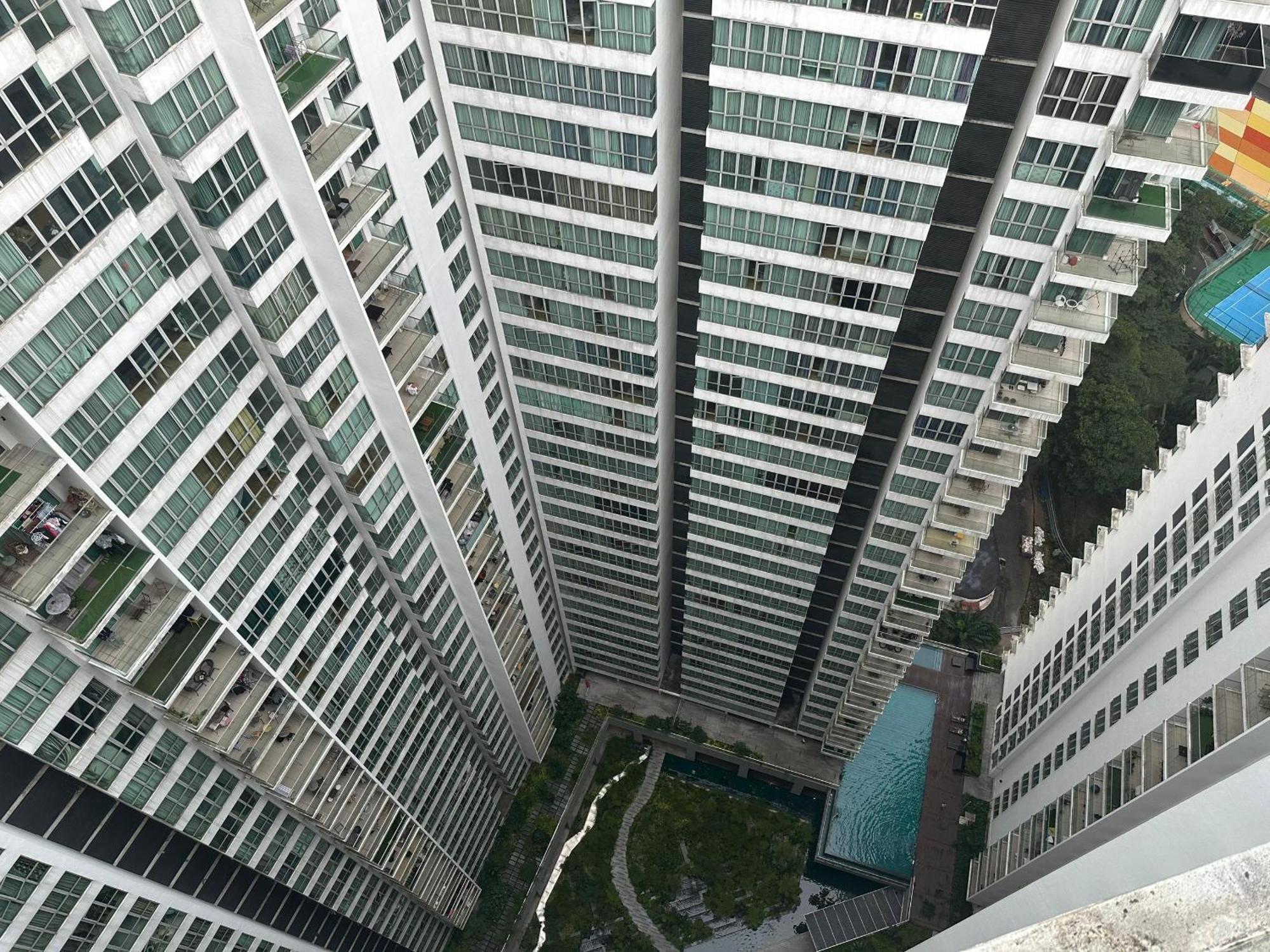 Asrama Regalia Infinity Skypool *
