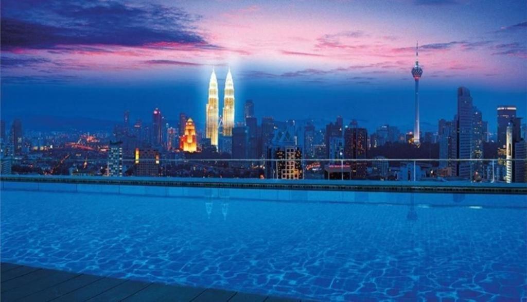 Regalia Infinity Skypool Asrama *