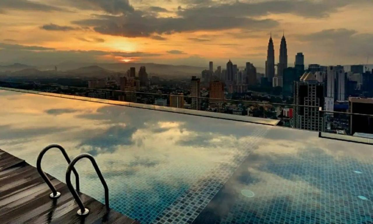Asrama Regalia Infinity Skypool Kuala Lumpur